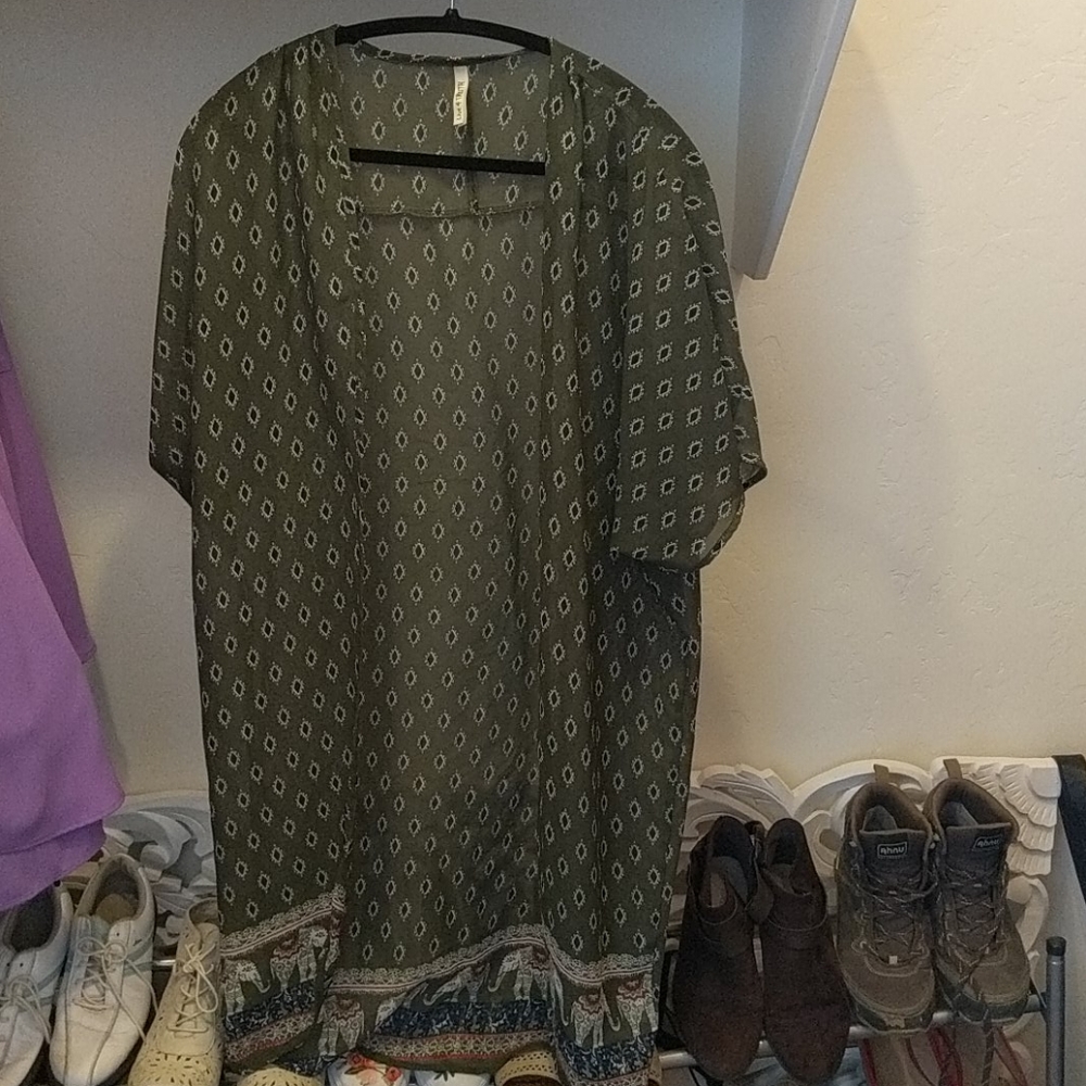 SOLD Green fashion "kimono"